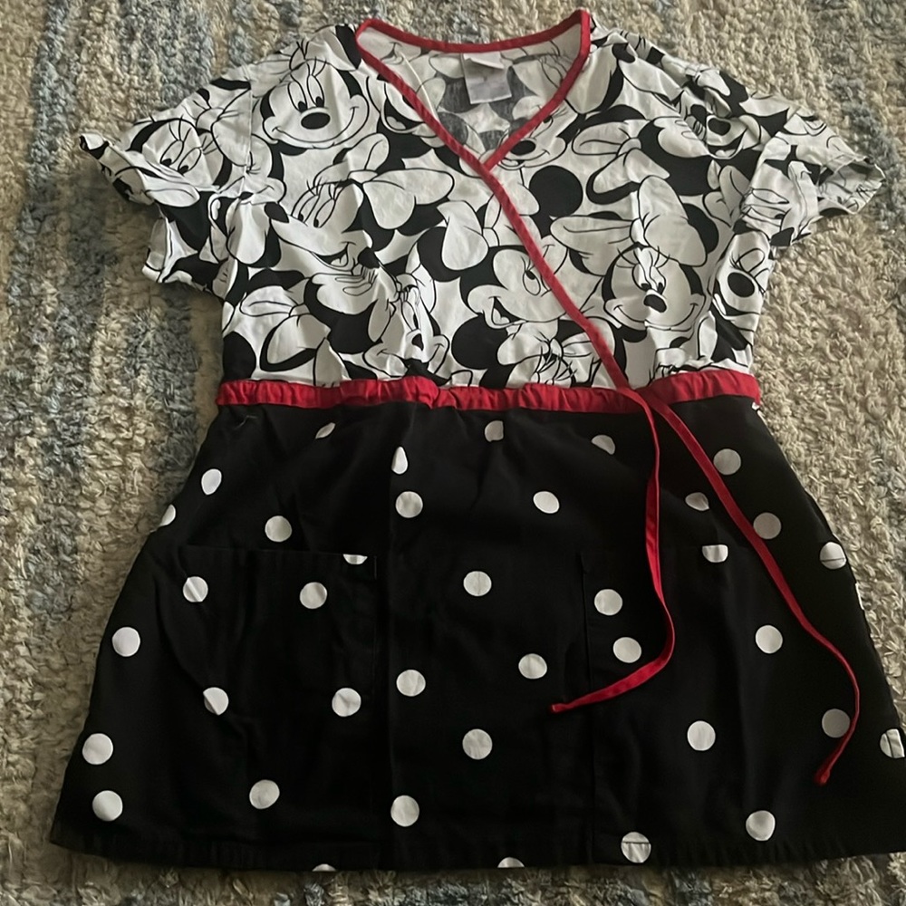 Disney Minnie Mouse Scrub Top